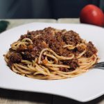 Receita de macarrão à bolonhesa do Guia Ooizine
