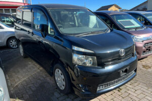 Toyota Voxy 2009 - 271222OB